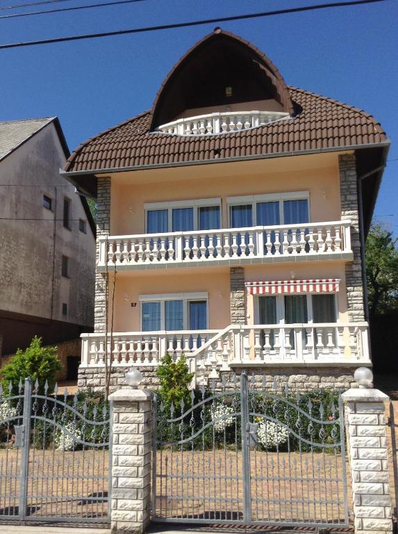 Alom Haz Apartment Zalakaros Exterior photo